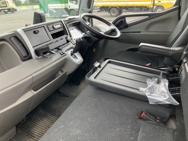Mitsubishi CANTER 2020 8324607-5