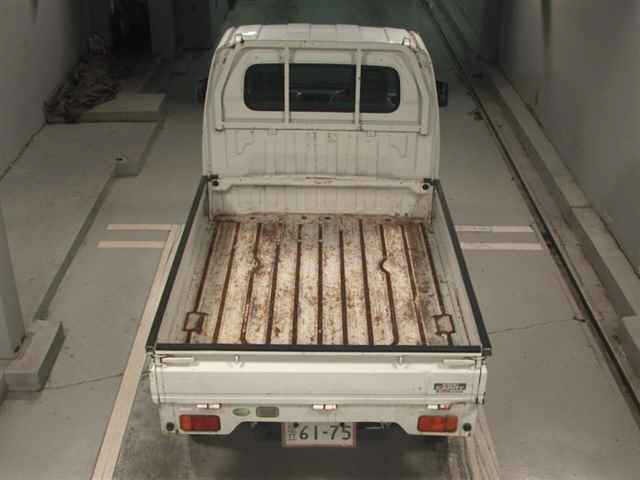 Suzuki CARRY TRUCK 2006 8325310-7