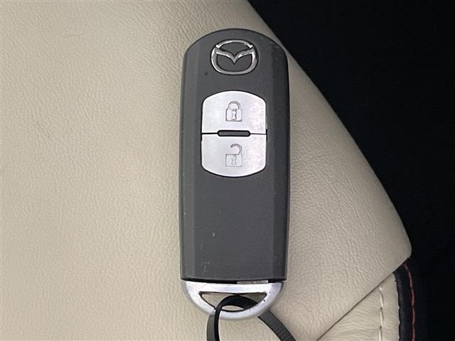 Mazda DEMIO 2015 8338858-9