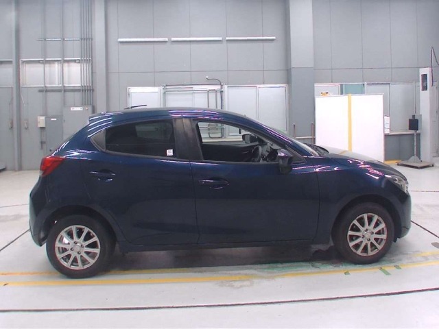 Mazda DEMIO 2015 8338859-3