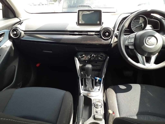 Mazda DEMIO 2015 8338859-9