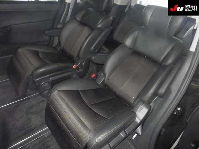 Nissan ELGRAND 2017 8338863-4