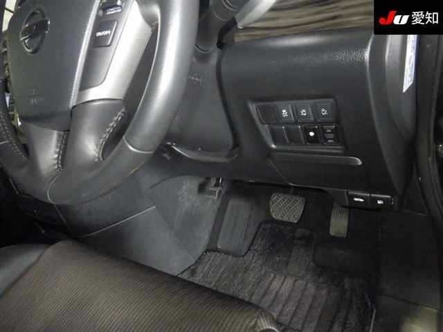 Nissan ELGRAND 2017 8338863-5