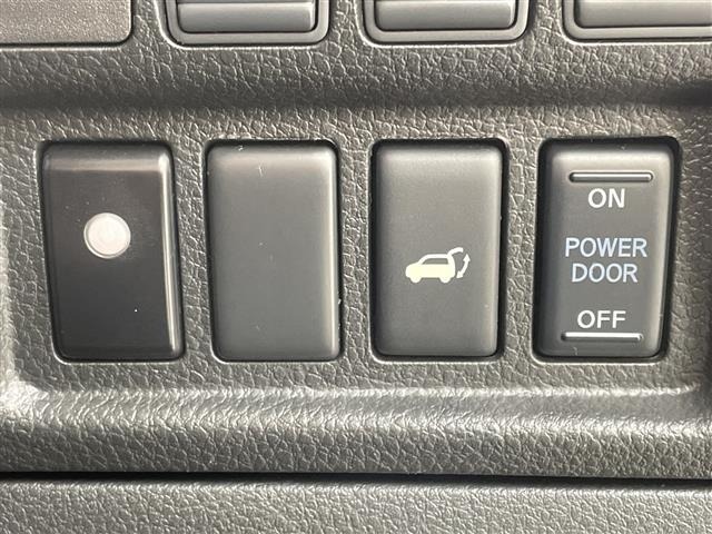 Nissan ELGRAND 2018 8338865-12
