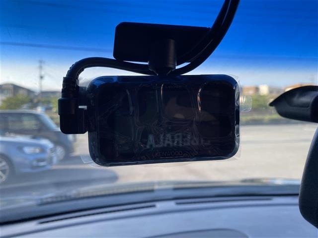 Nissan ELGRAND 2011 8338870-10