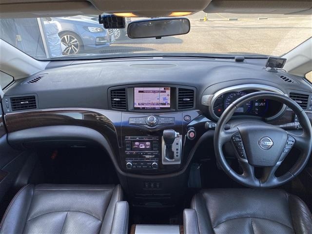 Nissan ELGRAND 2011 8338870-14