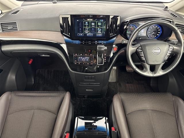 Nissan ELGRAND 2021 8338871-14