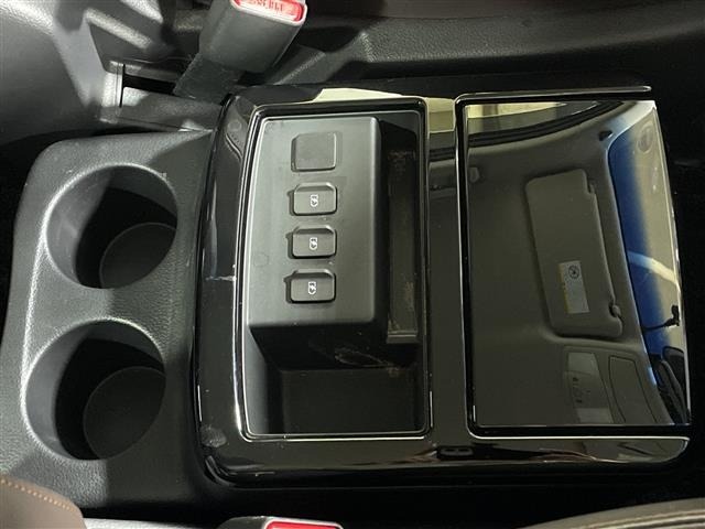 Nissan ELGRAND 2021 8338872-5