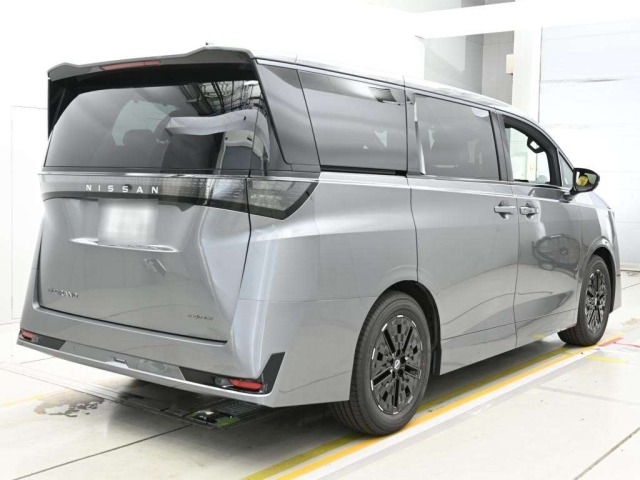 Nissan ELGRAND 2026 8338874-1