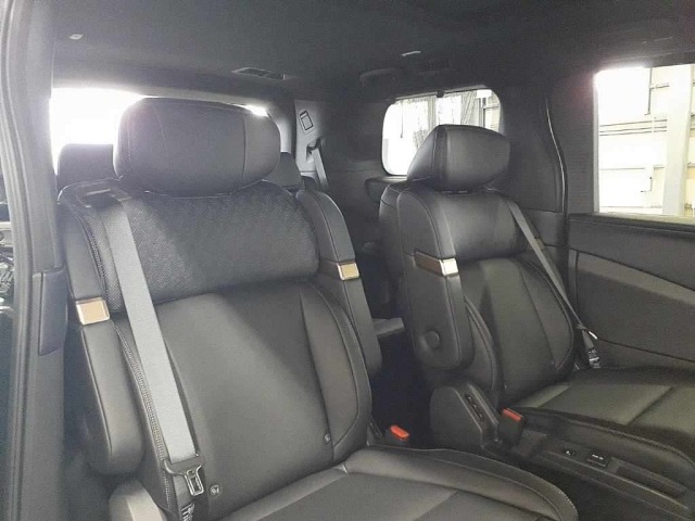 Nissan ELGRAND 2026 8338874-11