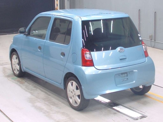 Daihatsu ESSE 2009 8326568-6