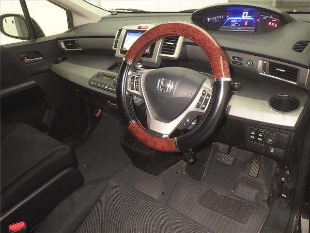 Honda FREED 2014 8324192-3