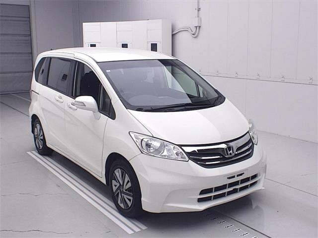 Honda FREED 2013 8324196-0