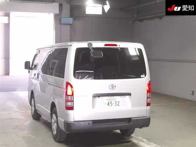 Toyota HIACE VAN 2023 8338929-1