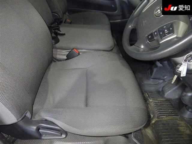 Toyota HIACE VAN 2023 8338929-6