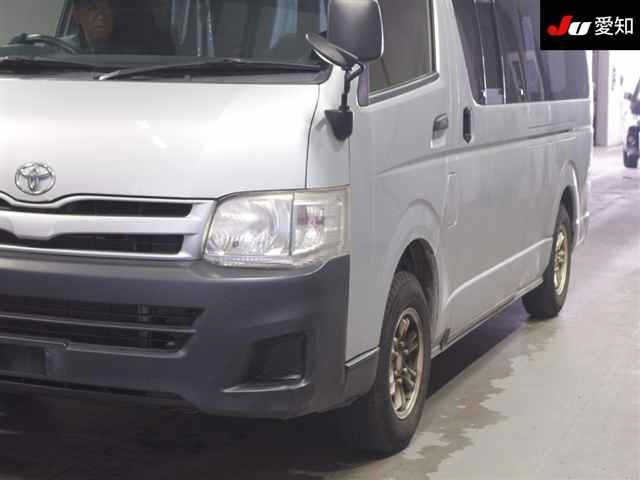 Toyota HIACE VAN 2011 8338930-7