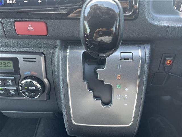 Toyota HIACE VAN 2023 8338955-7