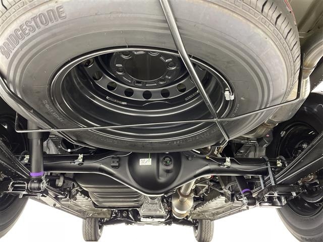 Toyota HIACE VAN 2026 8339041-13