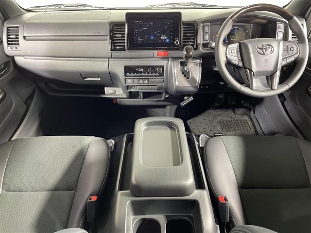 Toyota HIACE VAN 2026 8339041-15