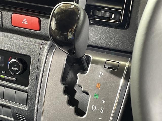 Toyota HIACE VAN 2026 8339041-20