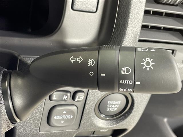 Toyota HIACE VAN 2026 8339041-4