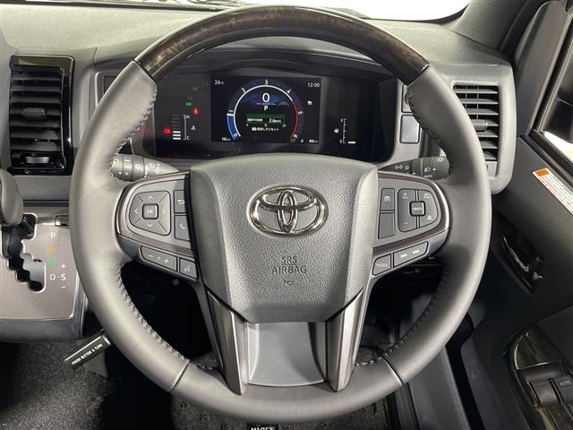 Toyota HIACE VAN 2026 8339041-7