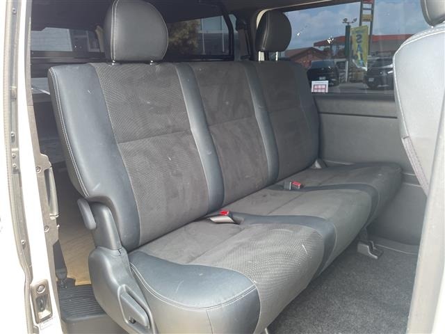 Toyota HIACE VAN 2022 8339046-7