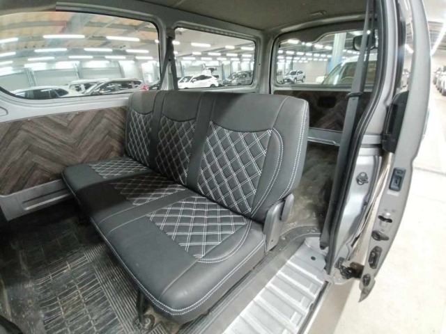 Toyota HIACE VAN 2015 8339050-12