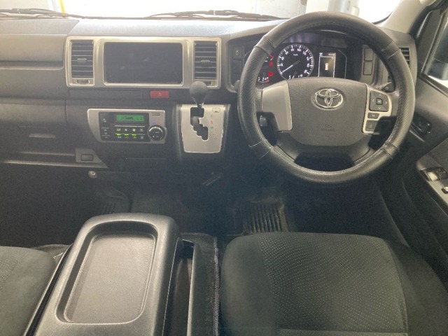 Toyota HIACE VAN 2020 8339051-3