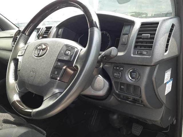 Toyota HIACE VAN 2025 8339053-9