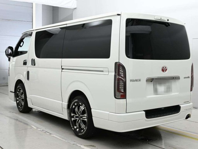 Toyota HIACE VAN 2021 8339057-6