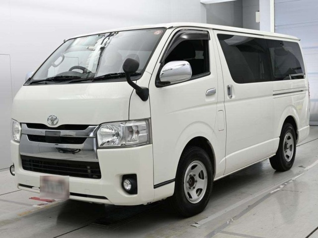 Toyota HIACE VAN 2018 8339058-0