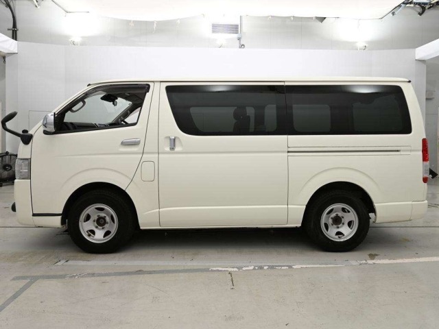 Toyota HIACE VAN 2018 8339058-4