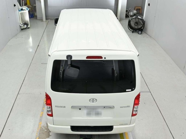 Toyota HIACE VAN 2021 8339060-8
