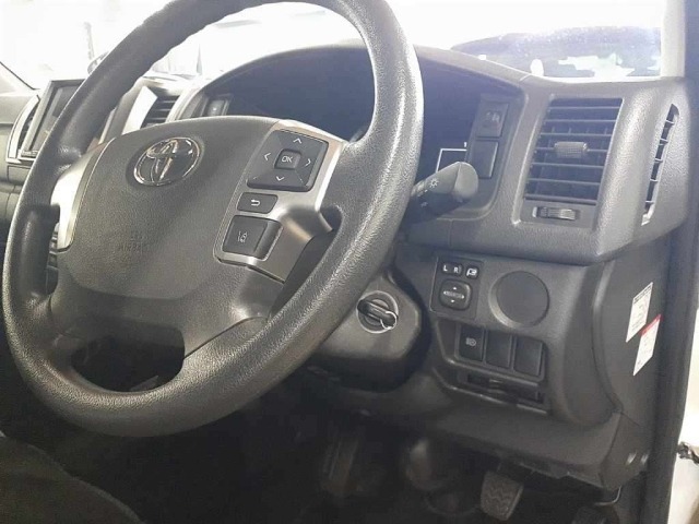 Toyota HIACE VAN 2021 8339060-9