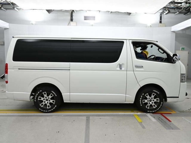 Toyota HIACE VAN 2018 8339062-3