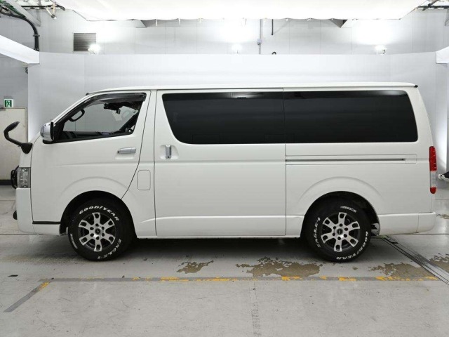 Toyota HIACE VAN 2018 8339062-4