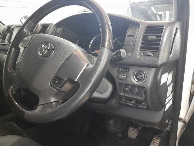 Toyota HIACE VAN 2018 8339062-9