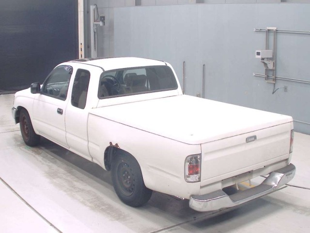 Toyota HILUX 2003 8327669-6