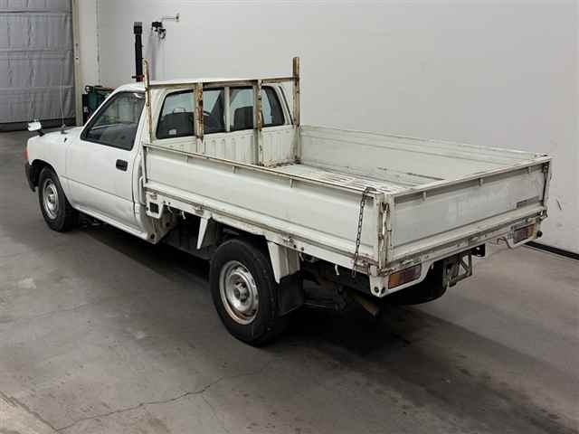 Toyota HILUX 1993 8327673-1