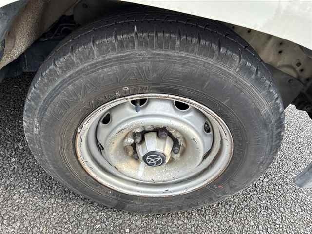 Toyota HILUX 1993 8327673-8