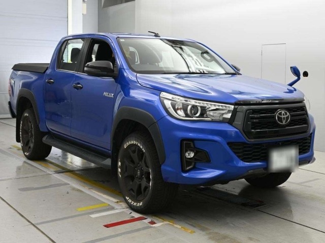 Toyota HILUX 2020 8327684-5