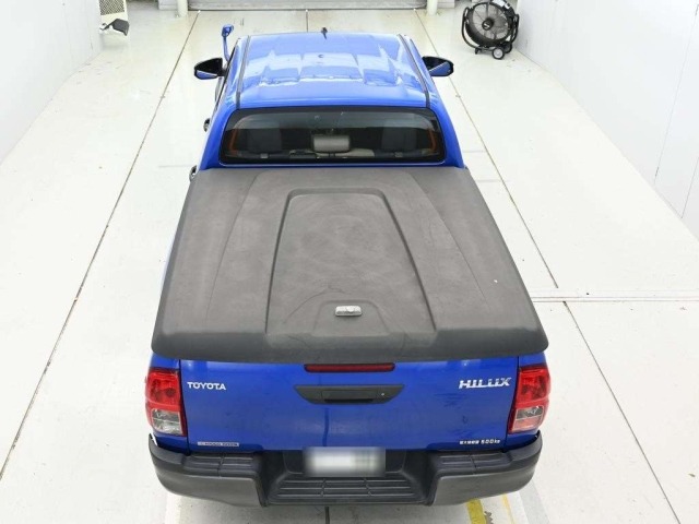 Toyota HILUX 2020 8327684-8