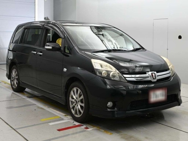 Toyota ISIS 2013 8339414-5