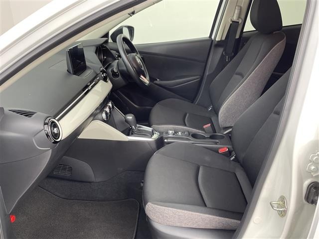 Mazda MAZDA2 2024 8339383-3