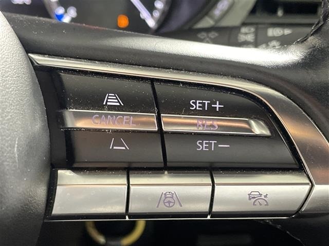 Mazda MAZDA3 2022 8339011-10