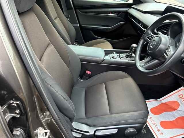 Mazda MAZDA3 2022 8339064-7