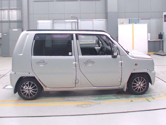 Daihatsu NAKED 2001 8327200-3