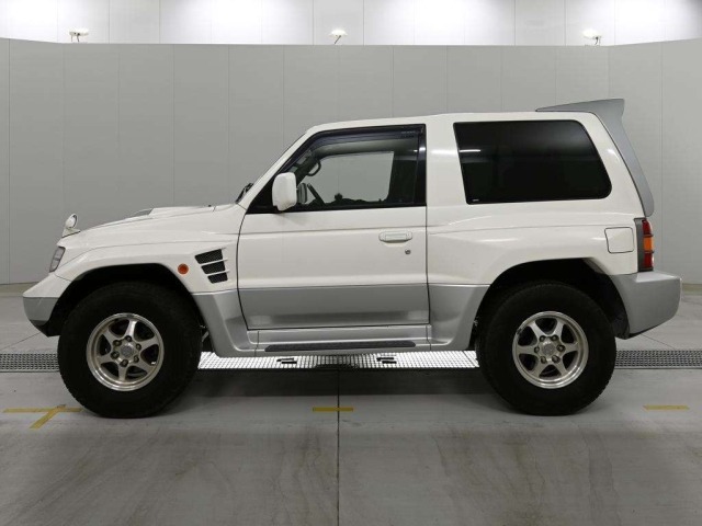 Mitsubishi PAJERO 1998 8324692-4