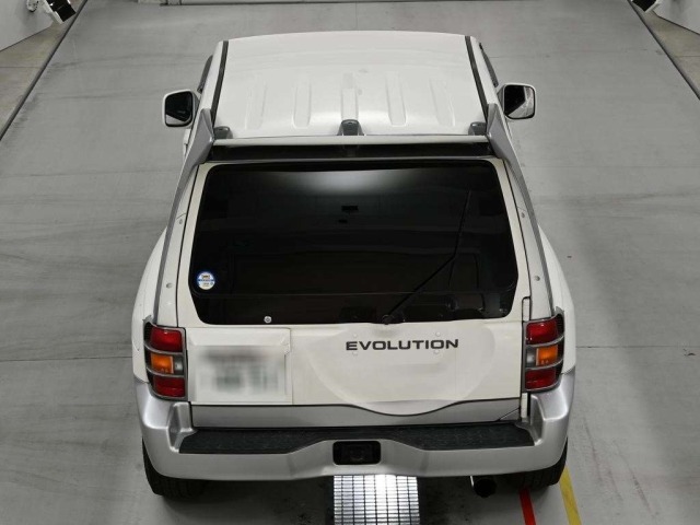 Mitsubishi PAJERO 1998 8324692-8